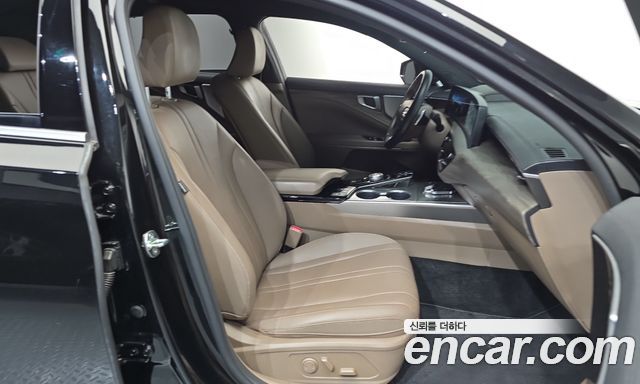 Kia K8 2.5 Gasoline 2WD Noblesse 2023 — фото 26
