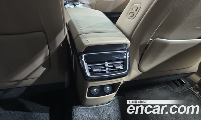 Kia K8 2.5 Gasoline 2WD Noblesse 2023 — фото 32