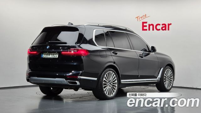 BMW X7 (G07) xDrive 40i Design Pure Excellence 7-Seater 2022 — фото 2