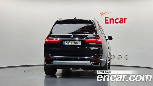 BMW X7 (G07) xDrive 40i Design Pure Excellence 7-Seater 2022 — фото 4