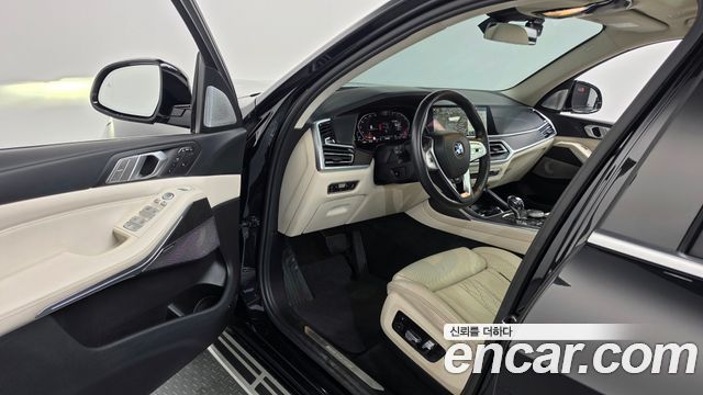 BMW X7 (G07) xDrive 40i Design Pure Excellence 7-Seater 2022 — фото 10