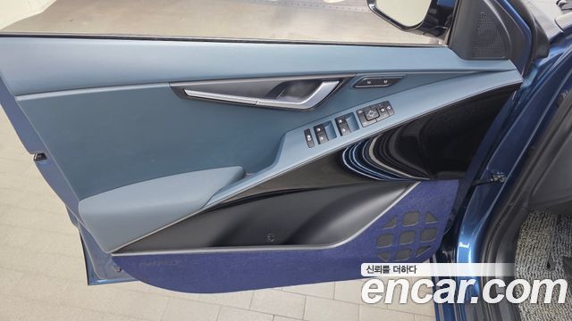 Kia Niro EV Earth 2023 — фото 24