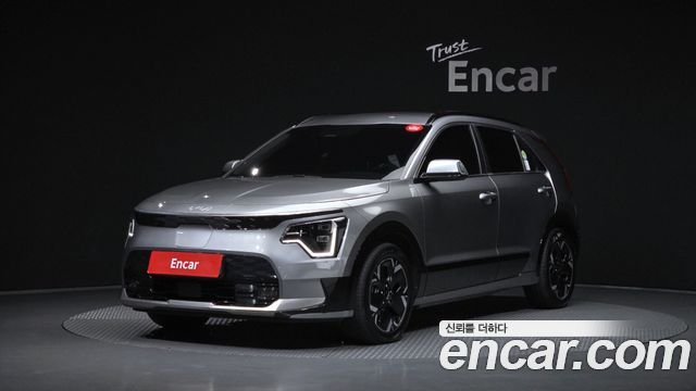 Kia Niro EV Air 2023 — фото 1