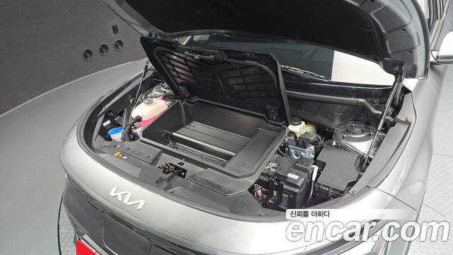 Kia Niro EV Air 2023 — фото 6
