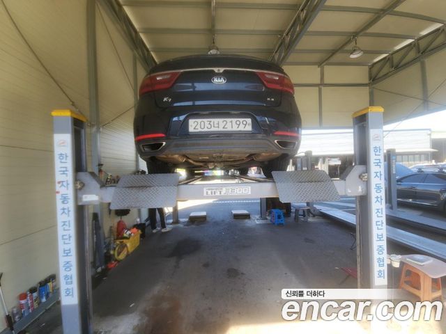 Kia K7 3.3 GDI Limited Plus 2018 — фото 2