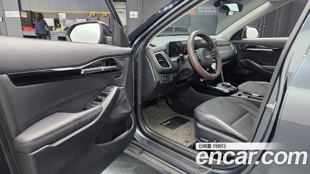 Kia Seltos Gasoline 1.6 Turbo 2WD Gravity 2023 — фото 10