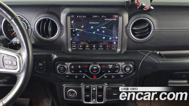 Jeep Wrangler (JL) 2.0 Sahara 4Door 2018 — фото 12