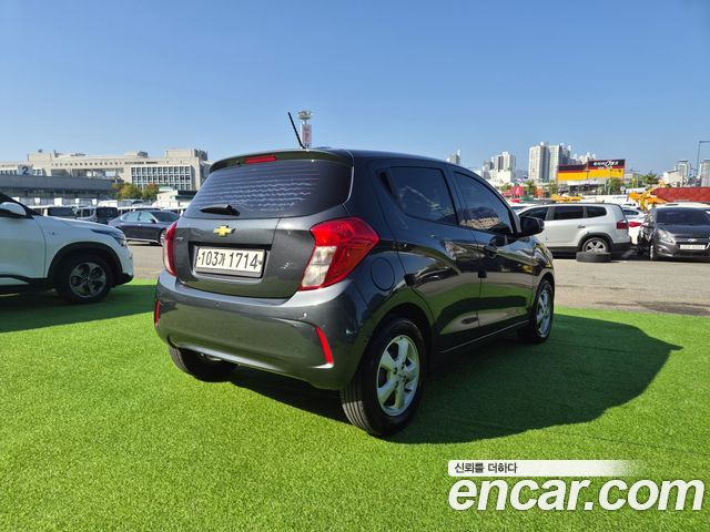 Chevrolet Spark LT 2020 — фото 6