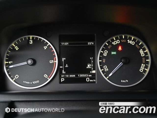 Land Rover Discovery 5 2.0 SD4 SE 2016 — фото 8