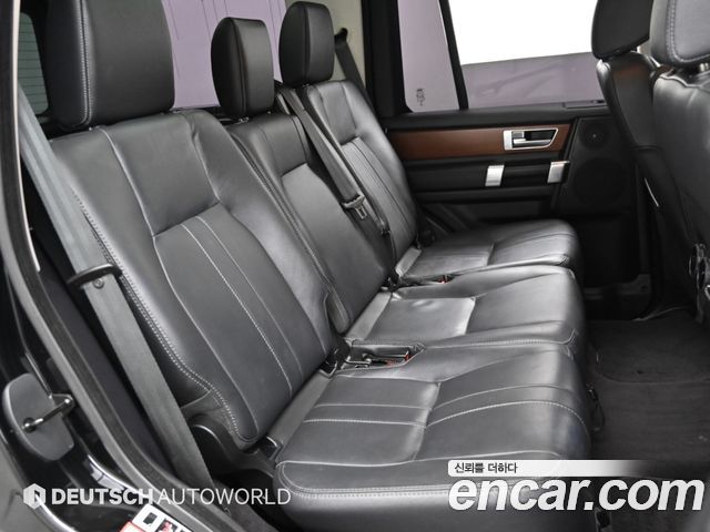 Land Rover Discovery 5 2.0 SD4 SE 2016 — фото 15
