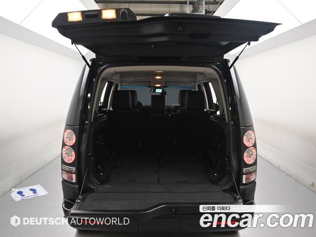 Land Rover Discovery 5 2.0 SD4 SE 2016 — фото 22