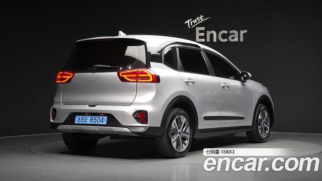 Kia Niro Plus Air (Taxi Trim) 2023 — фото 2