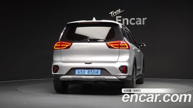 Kia Niro Plus Air (Taxi Trim) 2023 — фото 4