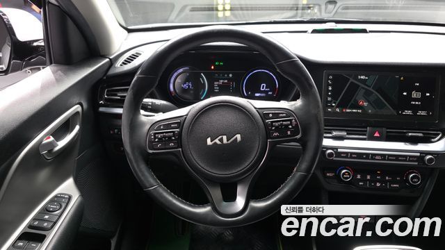 Kia Niro Plus Air (Taxi Trim) 2023 — фото 13