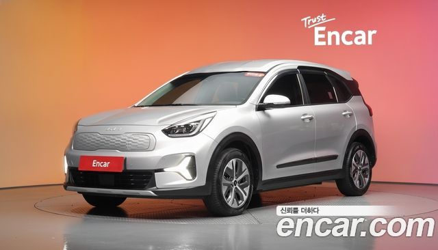 Kia Niro Plus Air (Taxi Trim) 2023 — фото 1