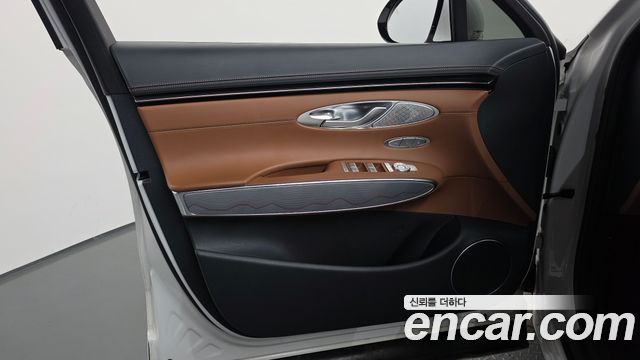 Genesis GV70 2.5T Gasoline AWD 2023 — фото 30