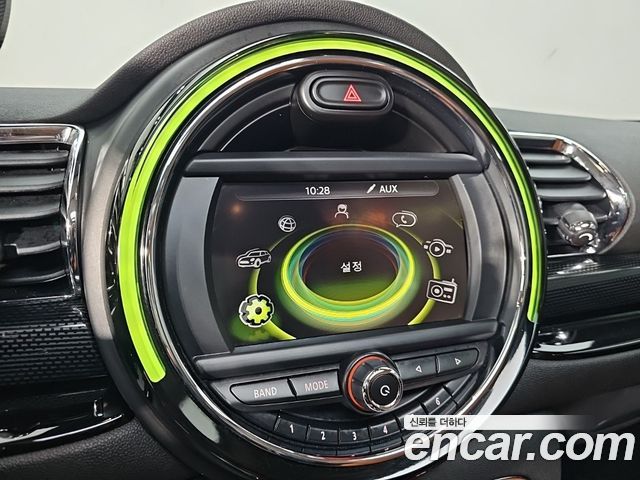 MINI Cooper Clubman Standard 2nd 2016 — фото 18