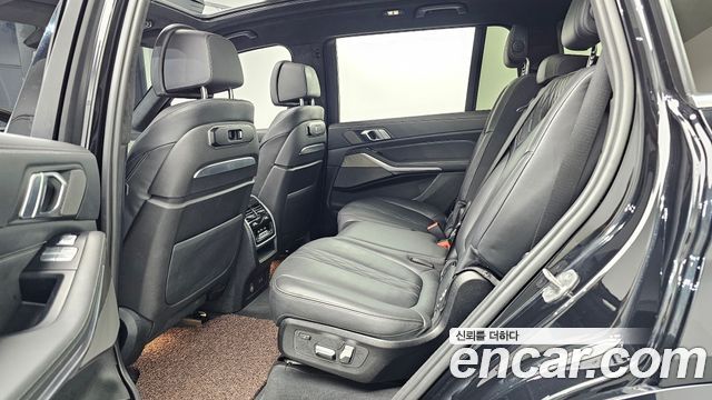 BMW X7 (G07) xDrive 40i Design Pure Excellence 7-Seater 2023 — фото 12