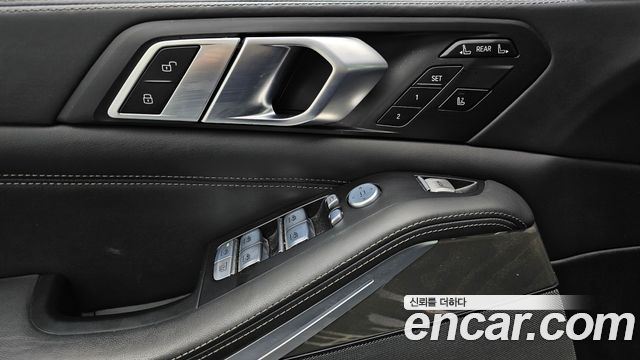 BMW X7 (G07) xDrive 40i Design Pure Excellence 7-Seater 2023 — фото 19