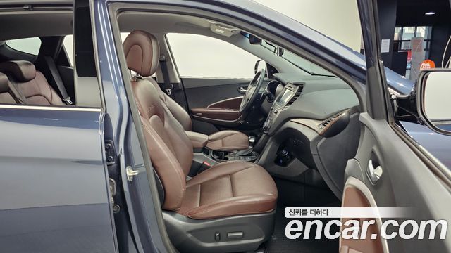 Hyundai Santa Fe The Prime Gasoline 2.0 Turbo 4WD Value Plus 2018 — фото 11