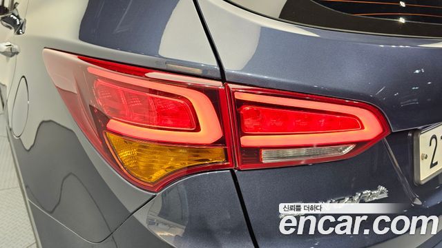 Hyundai Santa Fe The Prime Gasoline 2.0 Turbo 4WD Value Plus 2018 — фото 23
