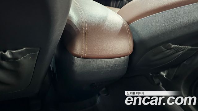 Hyundai Santa Fe The Prime Gasoline 2.0 Turbo 4WD Value Plus 2018 — фото 31