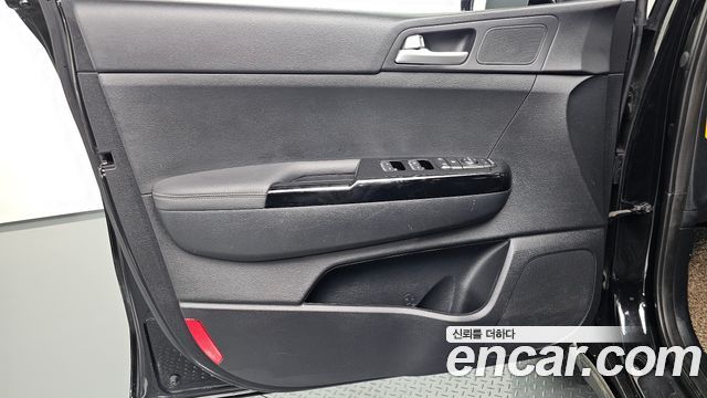 Kia Sportage The Bold Diesel 2.0 2WD Noblesse 2019 — фото 24