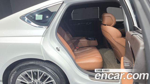 Genesis G80 (RG3) Gasoline 2.5 Turbo AWD 2022 — фото 11