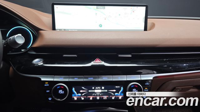 Genesis G80 (RG3) Gasoline 2.5 Turbo AWD 2022 — фото 13