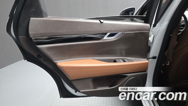 Genesis G80 (RG3) Gasoline 2.5 Turbo AWD 2022 — фото 25