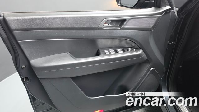 KG Mobility (SsangYong) Rexton Sports Diesel 2.2 2WD Wild 2022 — фото 24