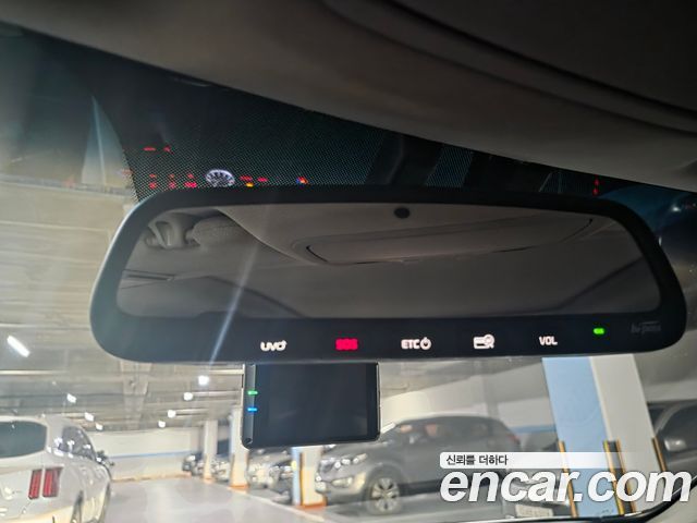Kia K7 Hybrid Prestige 2017 — фото 15