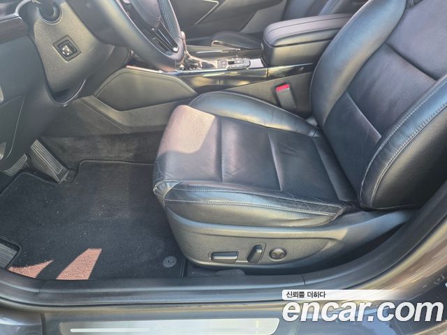 Kia K7 Hybrid Prestige 2017 — фото 21