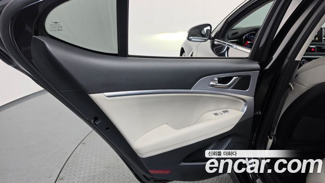 Genesis G70 2.0T AWD Elite 2019 — фото 31