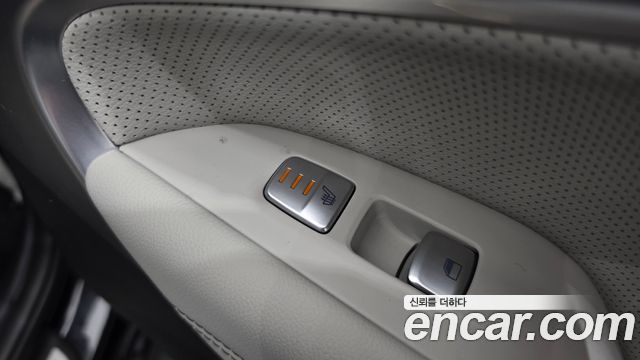 Genesis G70 2.0T AWD Elite 2019 — фото 38