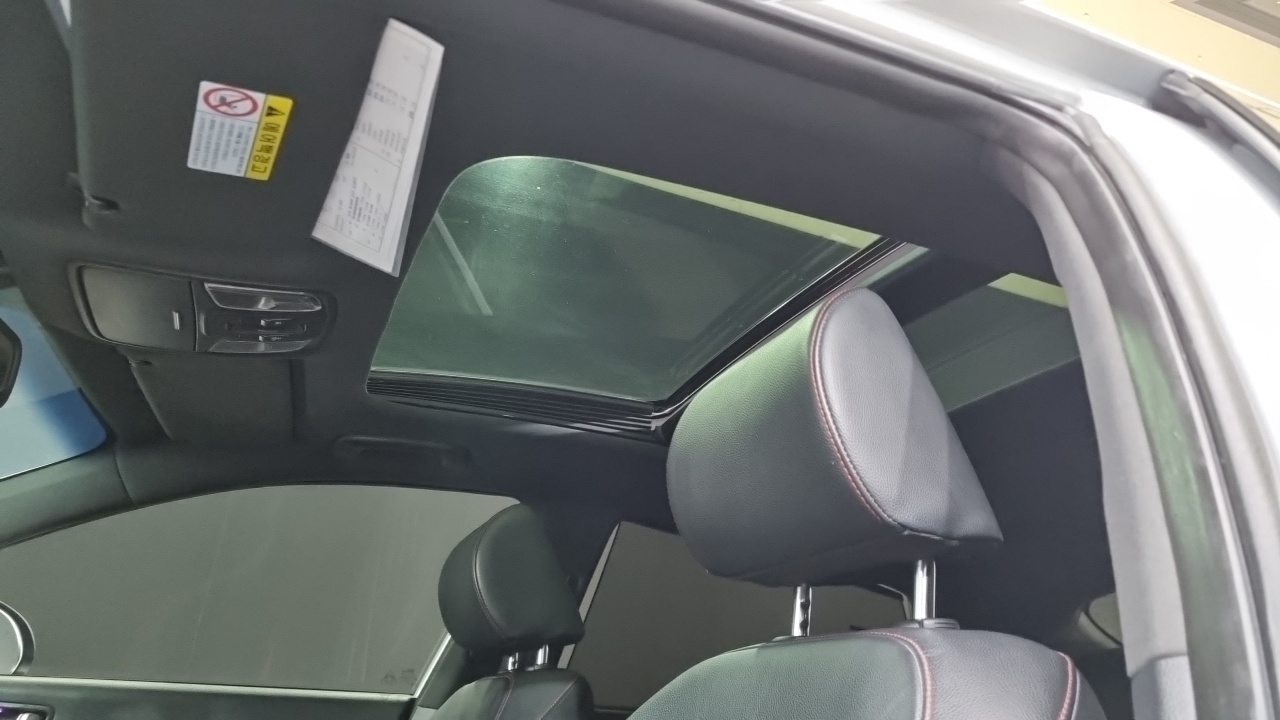 Kia K5 (II) 2.0 Turbo SX GT 2018 — фото 21