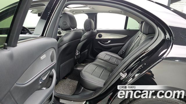 Mercedes-Benz E-Class (W213) E300 Avantgarde 2019 — фото 19