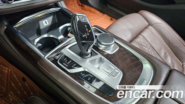 BMW 7 Series (G11) 740Ld xDrive 2016 — фото 9