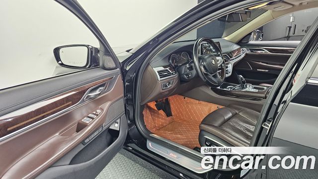 BMW 7 Series (G11) 740Ld xDrive 2016 — фото 10