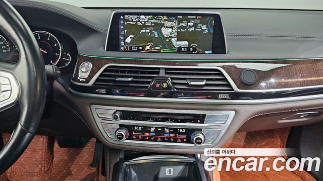 BMW 7 Series (G11) 740Ld xDrive 2016 — фото 14