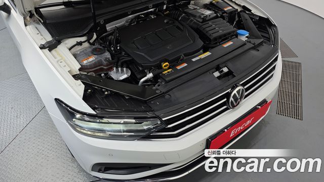 Volkswagen Passat GT (B8) 2.0 TDI Premium 2022 — фото 6