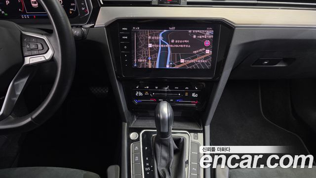Volkswagen Passat GT (B8) 2.0 TDI Premium 2022 — фото 14
