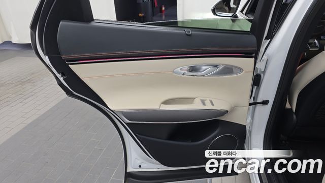 Genesis GV70 2.5T Gasoline AWD 2025 — фото 31
