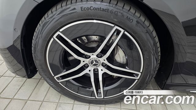 Mercedes-Benz E-Class (W214) E300 4MATIC AMG Line 2025 — фото 5