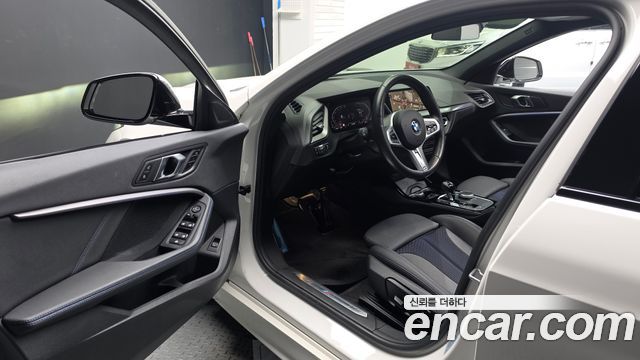 BMW 1 Series (F40) 120i M Sports 2024 — фото 10