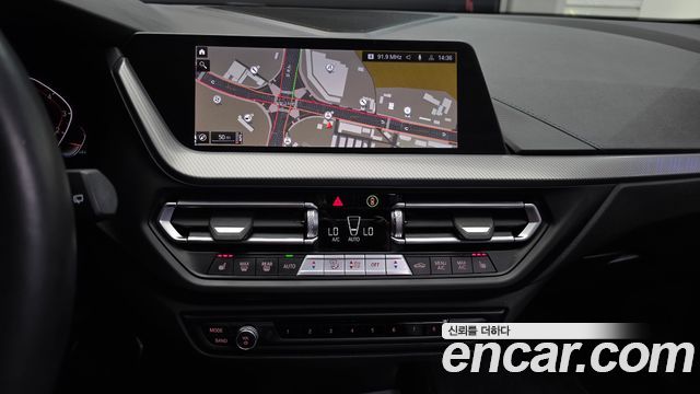BMW 1 Series (F40) 120i M Sports 2024 — фото 13