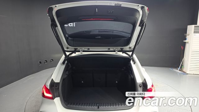 BMW 1 Series (F40) 120i M Sports 2024 — фото 20