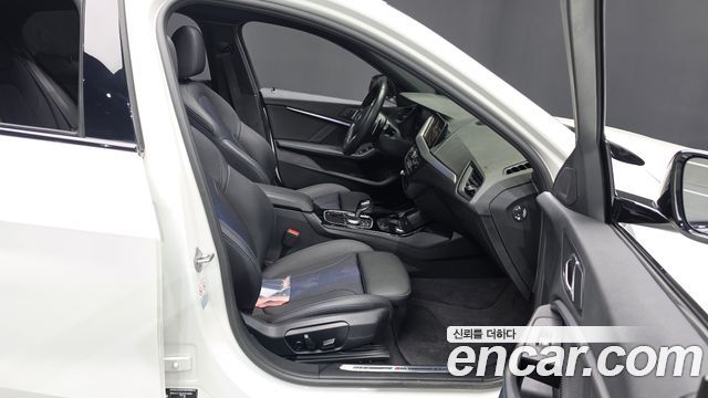 BMW 1 Series (F40) 120i M Sports 2024 — фото 26