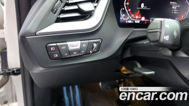 BMW 1 Series (F40) 120i M Sports 2024 — фото 29