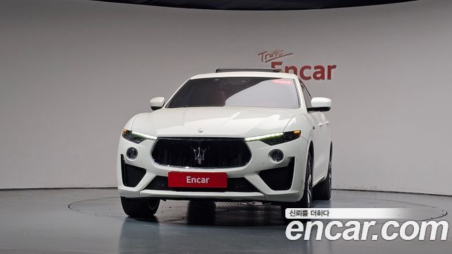 Maserati Levante 3.8 GTS AWD 2020 — фото 3